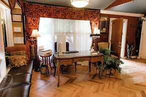 Montgomery Inn BnB