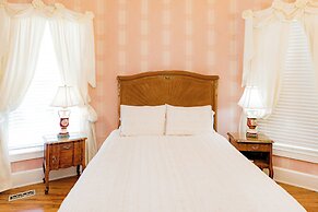 Montgomery Inn BnB