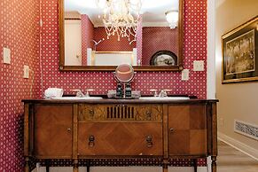 Montgomery Inn BnB