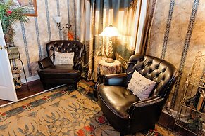 Montgomery Inn BnB