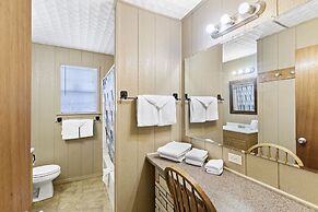 Thunderbird Resort & Event Center