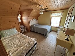 Thunderbird Resort & Event Center