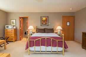 Brookside Bed & Breakfast