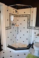 The Richard Johnston Inn & 1890 Caroline House