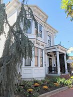 The Richard Johnston Inn & 1890 Caroline House