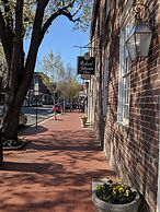 The Richard Johnston Inn & 1890 Caroline House