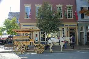 The Richard Johnston Inn & 1890 Caroline House