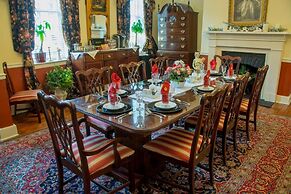 The Richard Johnston Inn & 1890 Caroline House