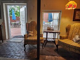 The Richard Johnston Inn & 1890 Caroline House