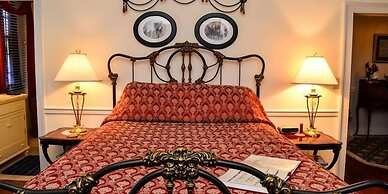 The Richard Johnston Inn & 1890 Caroline House