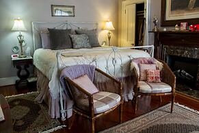 The Richard Johnston Inn & 1890 Caroline House