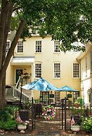 The Richard Johnston Inn & 1890 Caroline House