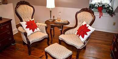 The Richard Johnston Inn & 1890 Caroline House