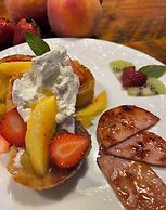 Galvanized America Inn & Art Gallery