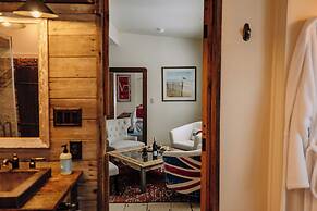 Galvanized America Inn & Art Gallery