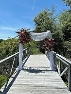 Galvanized America Inn & Art Gallery