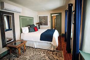 Galvanized America Inn & Art Gallery