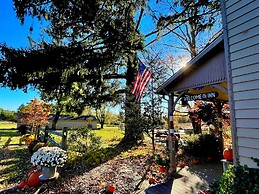Galvanized America Inn & Art Gallery