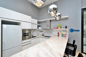 Super Star Icon Mont Kiara Kuala Lumpur