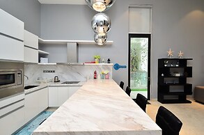 Super Star Icon Mont Kiara Kuala Lumpur