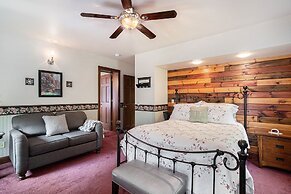 Black River Inn Bed and Breakfast