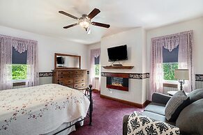 Black River Inn Bed and Breakfast