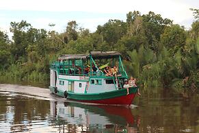 Houseboat Bee Kelotok