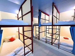 Sleepy Station - Hostel