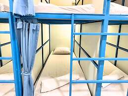 Sleepy Station - Hostel