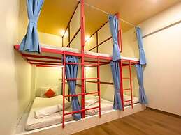 Sleepy Station - Hostel