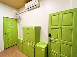 Sleepy Station - Hostel