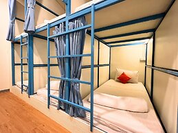 Sleepy Station - Hostel