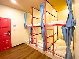 Sleepy Station - Hostel