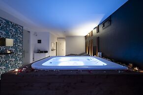 Alkamuri Posh Hotel & Spa