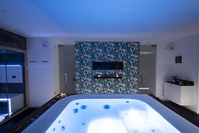 Alkamuri Posh Hotel & Spa