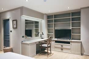 THEA Private Suites by TH District