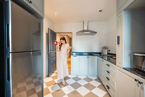 THEA Private Suites by TH District