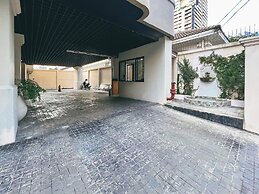 THEA Private Suites by TH District