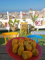 Due Passi dal Centro