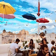 Due Passi dal Centro