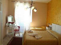 Due Passi dal Centro