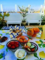 Due Passi dal Centro