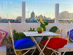 Due Passi dal Centro