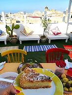 Due Passi dal Centro