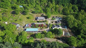 Hwaya Mountain Pension