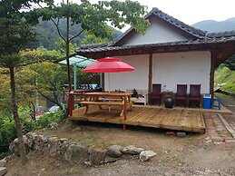 Hwaya Mountain Pension