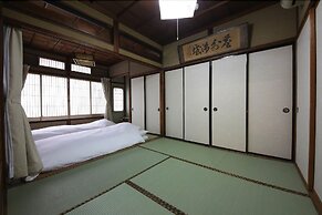 Temple Hotel Takayama Zenkoji