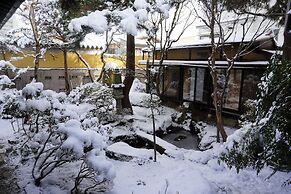 Temple Hotel Takayama Zenkoji