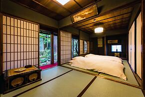 Temple Hotel Takayama Zenkoji