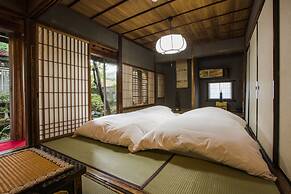 Temple Hotel Takayama Zenkoji